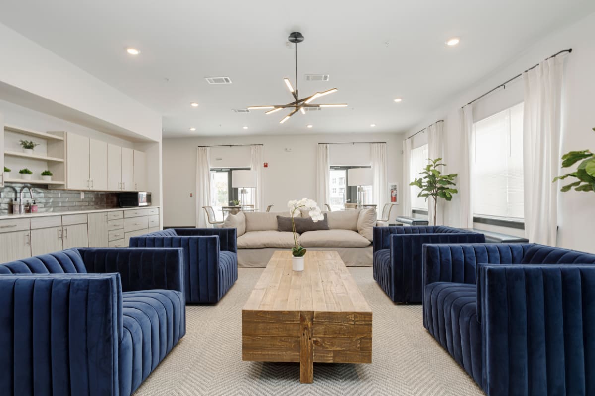 Donelson Apartments Radius at Donelson Home